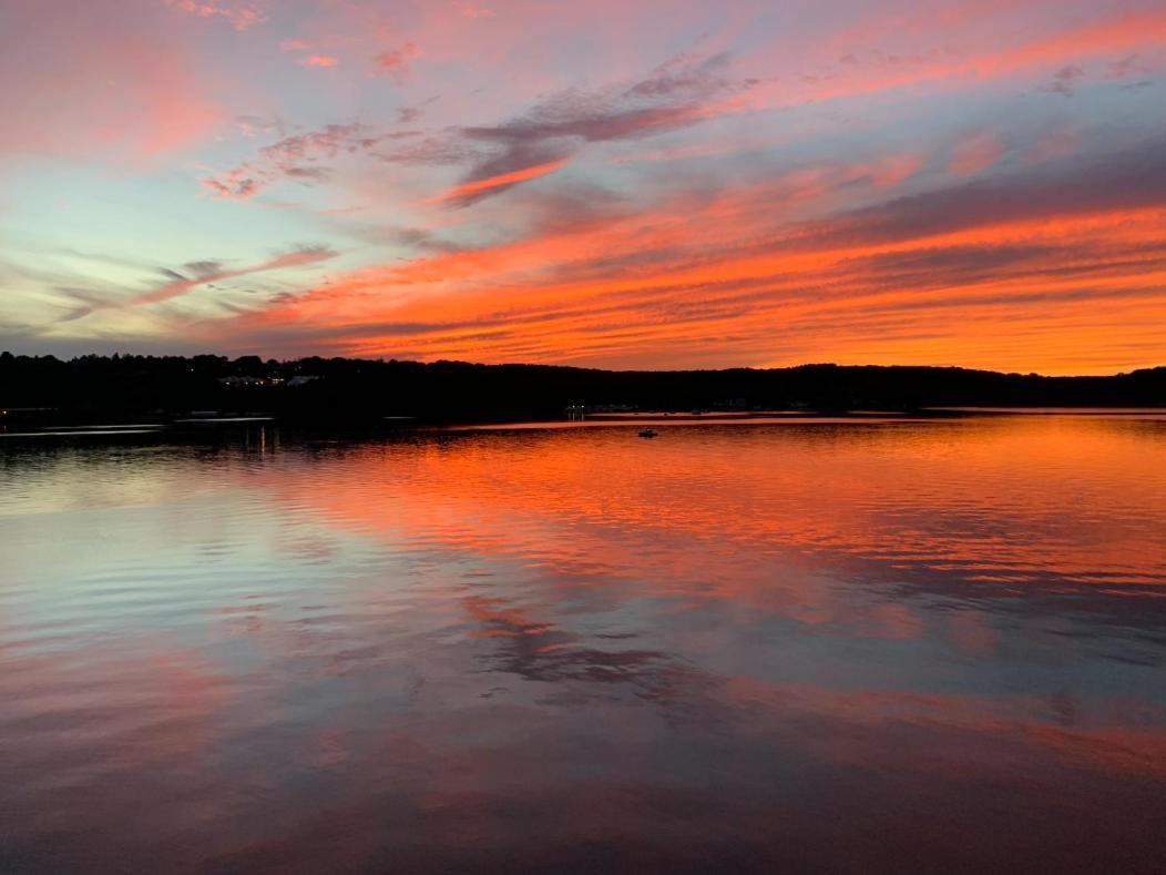 Spectacular Home With A Amazing Ocean - River View Groton Exterior foto