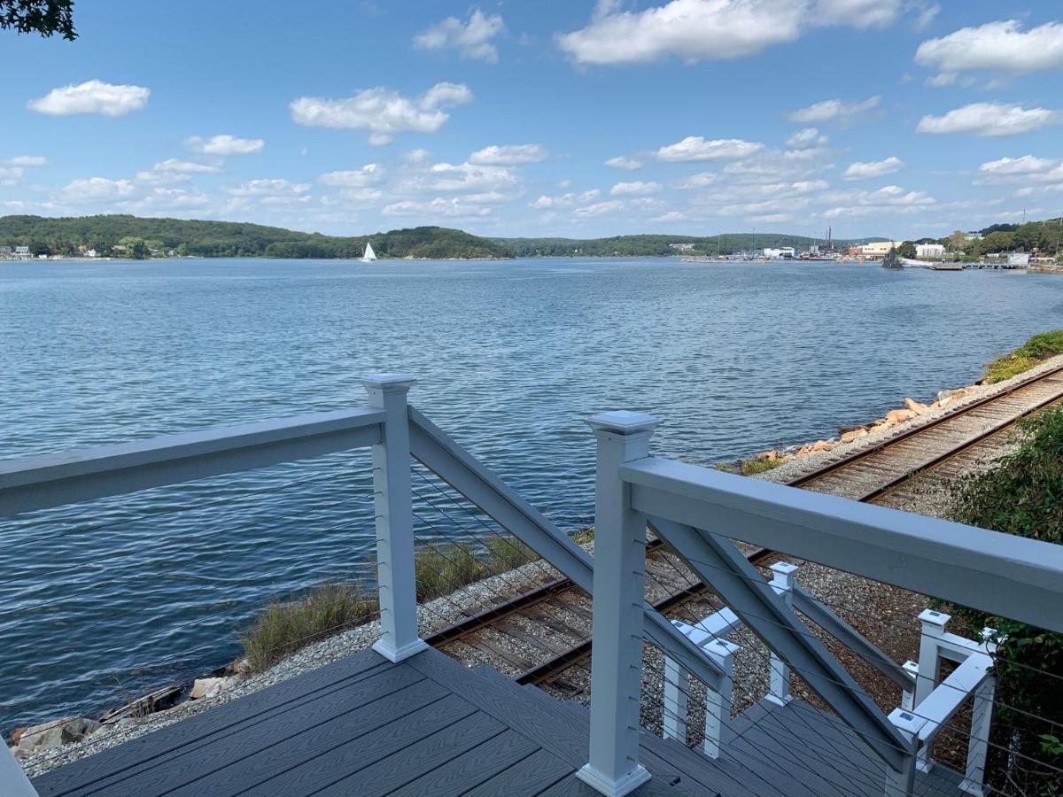 Spectacular Home With A Amazing Ocean - River View Groton Exterior foto